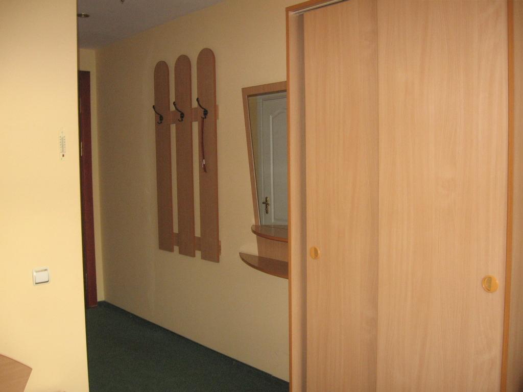 Sozh Hotel Γόμελ Δωμάτιο φωτογραφία